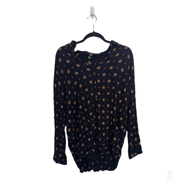 Free People Paisley Flowy Blouse Black Top Size Large Button Down - Picture 2 of 5